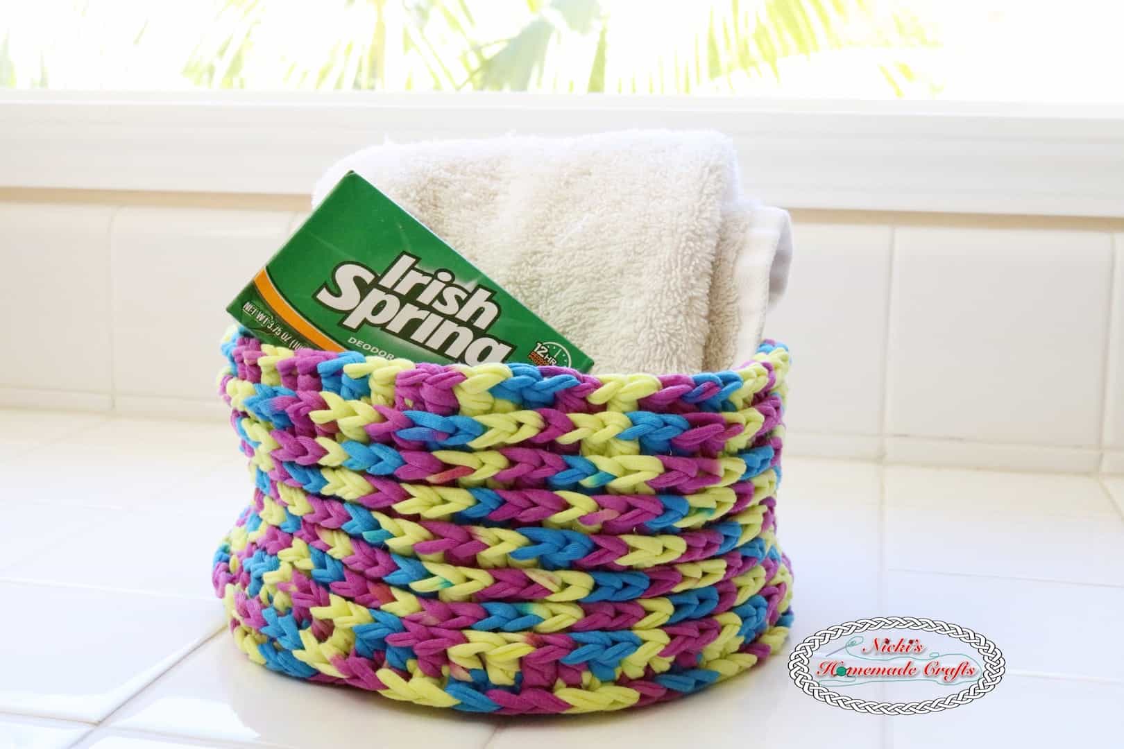 Easy Crochet Bowl Cozy Tutorial - Free Pattern