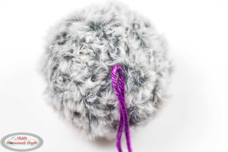 Crocheted Faux Fur Pompoms ‣ The Crafty Therapist