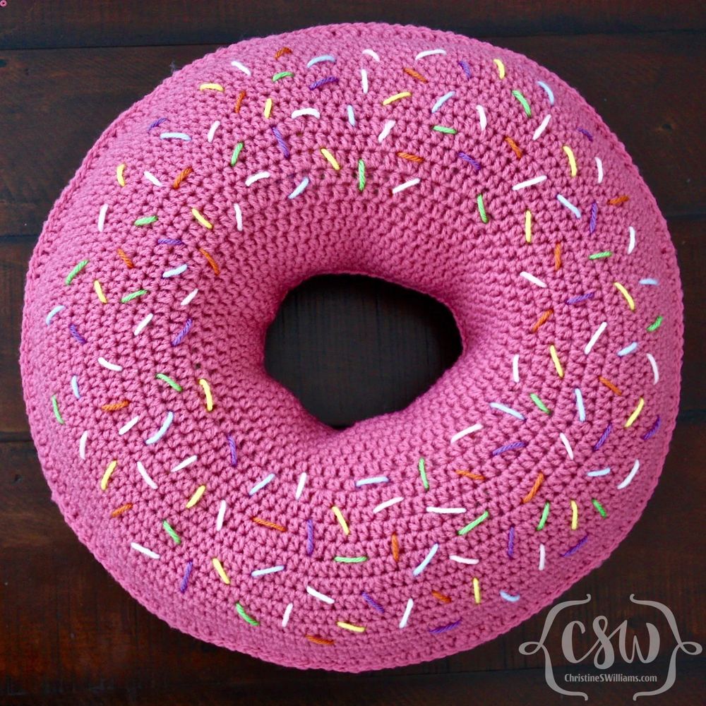 https://www.nickishomemadecrafts.com/wp-content/uploads/2023/05/Donut-Pillow.jpg